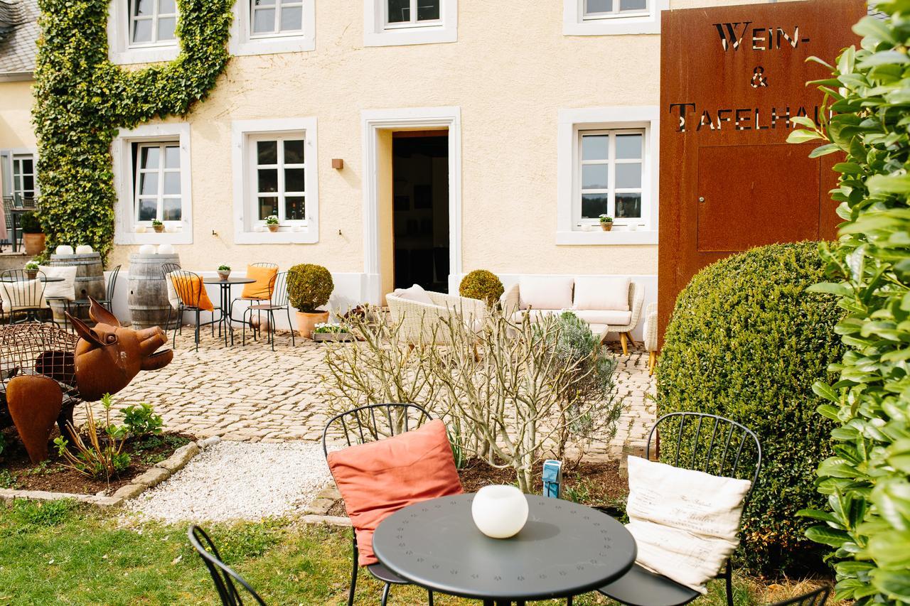 Wein- & Tafelhaus Hotel ทริทเท็นไฮม์ ภายนอก รูปภาพ